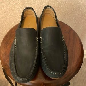 11 1/2 M men’s Cole Haan dress loafers in a beautiful deep blue, almost black.